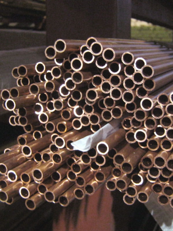 Медные трубы М2 на складе